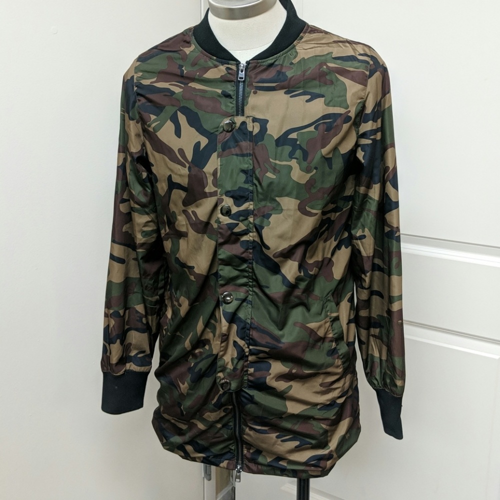 Men's Army Camo Long Windbreaker Jacket - Size S